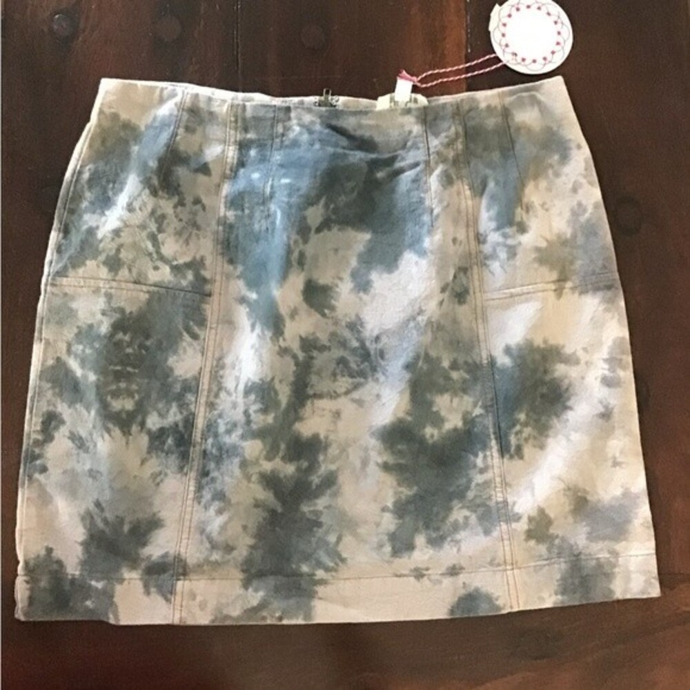 Umgee Tyedye A-line Skirt M NWT